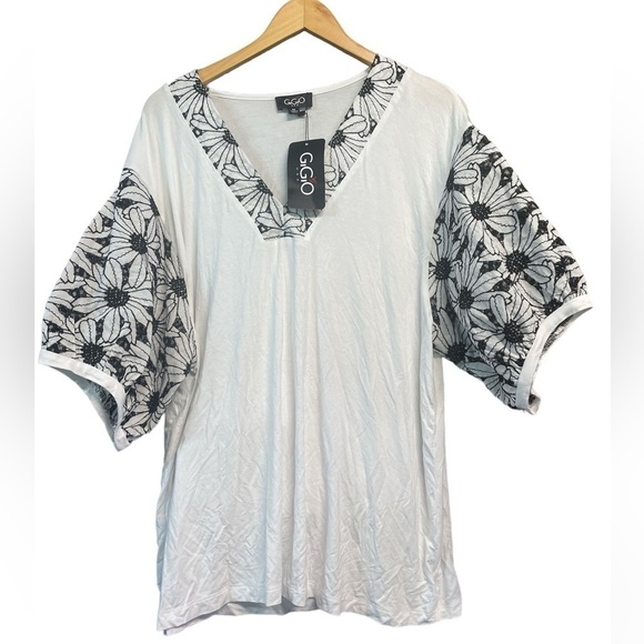 GIGIO NWT Blouse - Picture 1 of 2
